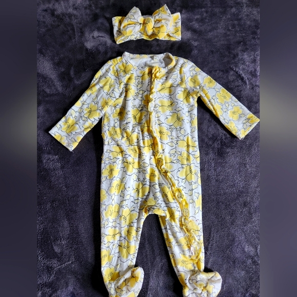 Jessica Simpson 2 - Piece Ruffle Drapey Footie and Headband Set size 3-6mos - Picture 2 of 6